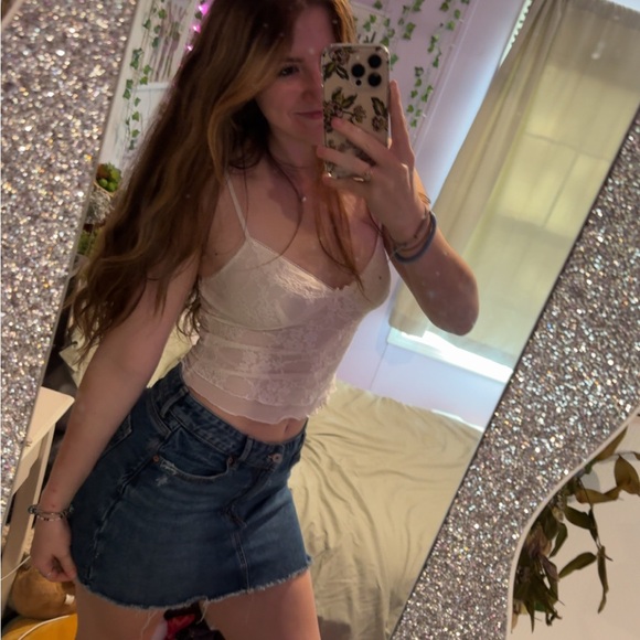 Meet your Posher, Alissa - Picture 1 of 1